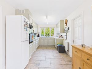 Dining Kitchen- click for photo gallery